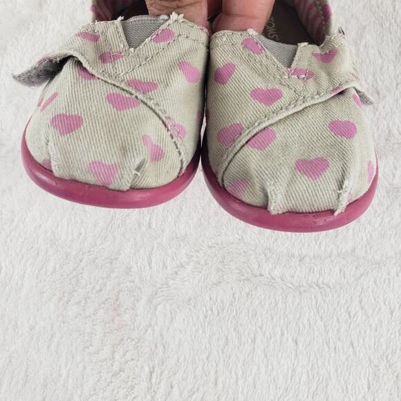 Toms Slip-on Flats Kids 5T Alpargata Pink Heart Pattern Taupe Background - Picture 4 of 10